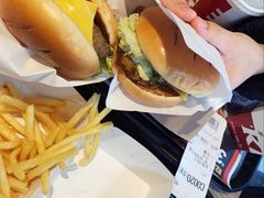 星级厚作和牛堡餐-肯德基(金爵万象店)