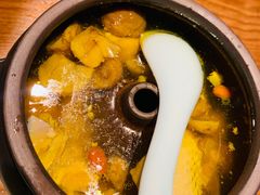 -云海肴·汽锅鸡·云南菜(天山百盛优客店)