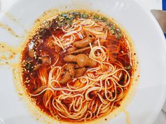 -李与白包子铺(桐梓林店)