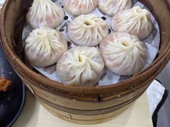 -莱莱小笼·乔艾