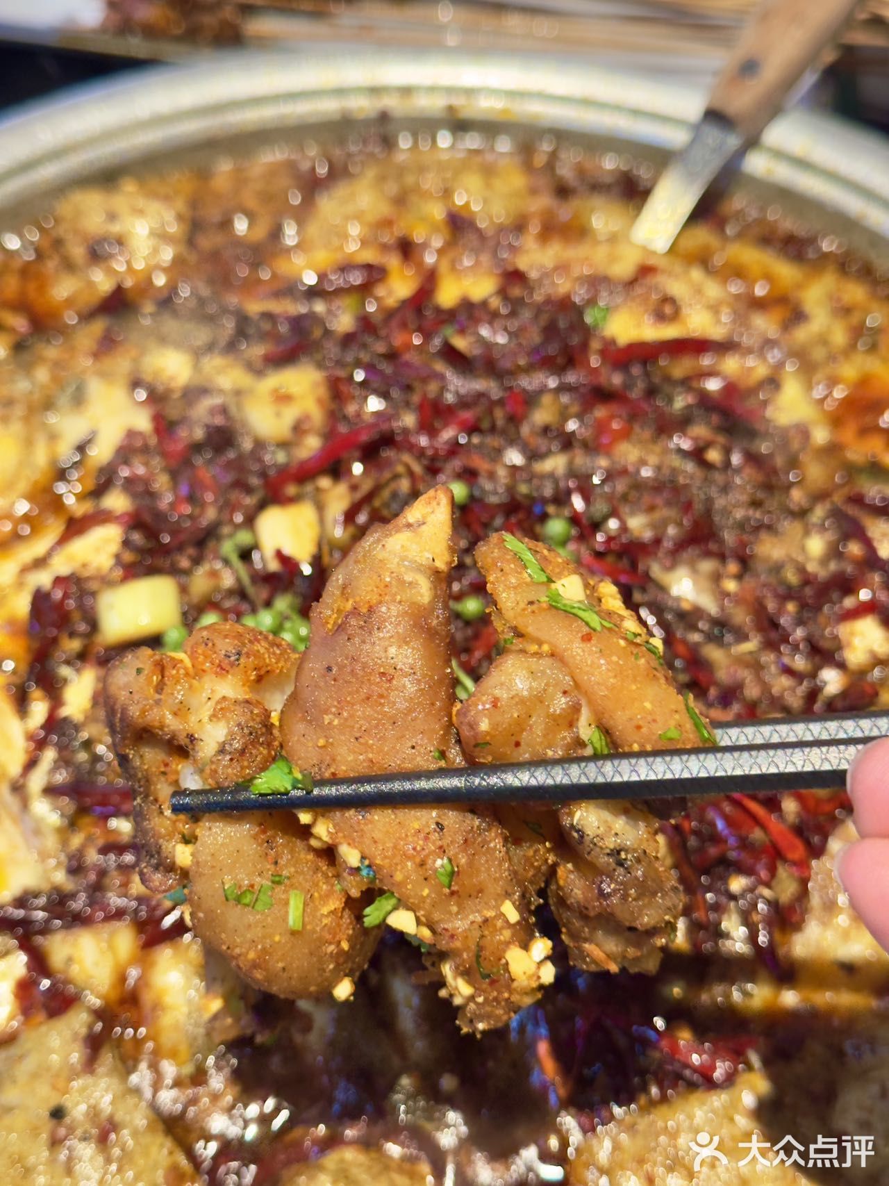 成都春熙路吃花傲天少爷钦点的烤鱼！！！