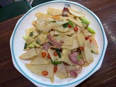 -民间瓦缸煨汤館(嵩山路店)