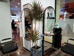 -ON STAR SALON