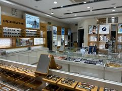 -光明眼镜·蔡司授权(九亭U天地店)