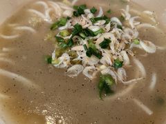 鲜鱼糊粉配油条-汪记鲜鱼糊汤粉(沈阳路总店)