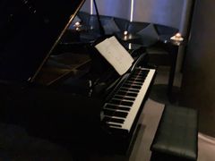 -wineapp葡萄酒餐吧(外滩金融中心店)