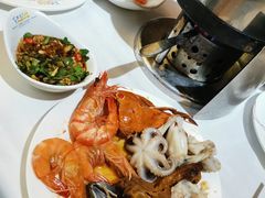-领鲜活海鲜榴莲自助火锅(东门店)