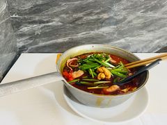 -铁锅哥米线