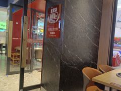 -季季红火锅(柳州城中万达二店)