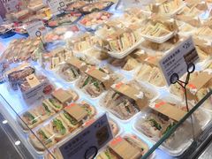 -巴黎贝甜(大宁国际商业广场店)