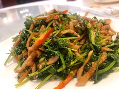 香菜炒羊肚-那达慕蒙古风味酒楼