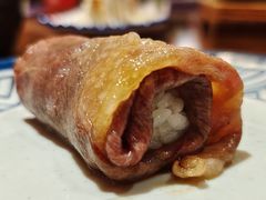 铺天盖地火牛寿司（2枚）-仙隐小鹿料理食堂(沙市人信汇店)