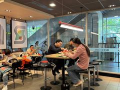 -麦当劳(轻轨曹杨路店)