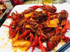 -百味手拨龙虾馆(愚园路店)
