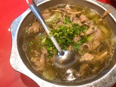 -谢老五跷脚牛肉·非遗传承店