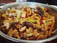 干锅牛蛙-馋嘴蛙火锅