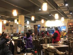 大堂-肖肖酸萝卜鱼火锅(总店)