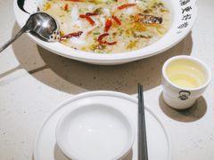 -江渔儿酸菜鱼·拔草餐厅(虎门君乐汇店)