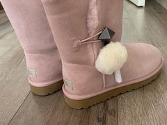-UGG(燕莎奥特莱斯购物中心店)