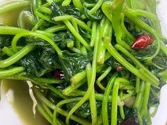 清炒红薯叶-牛八宝桂林米粉(八里庄店)