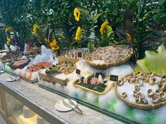 -川骄海鲜自助(王府井奥莱UP TOWN店原世界之花店)