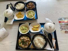 -老娘舅餐厅(黄龙体育中心店)