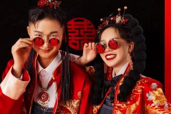 -芭莎视觉婚纱摄影(花溪店)