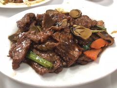 蚝油菇炒牛肉-新陶陶酒家