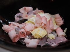 -小火炕铁锅炖鱼