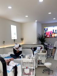 -玫莉蔻皮肤管理中心