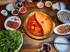 -小天鹅火锅·一线江景洪鼎旗舰店(洪崖洞店)