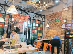 -哈尔滨烧烤·山河村铁锅炖(交大店)