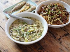 -小河无名面馆