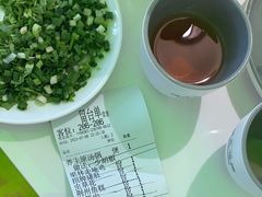 -洪氏嗨捞·广东猪肚鸡·椰子鸡火锅(西咸万象城店)