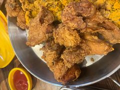 -BHC炸鸡(明洞总店)