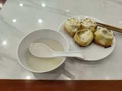 -老西白点心店