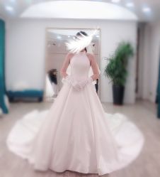 点击看大图 -派丽莫Pellimo原创设计婚纱品牌