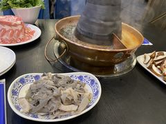 -楼外楼大刀肉传统火锅(西安大路店)