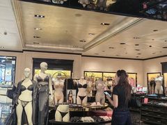 -Victoria's Secret(杭州湖滨银泰in77店)