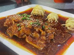 -万重锦·人文川菜馆(骡马市店)