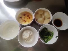-鲸励母婴月嫂(望京店)