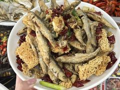 -丹水桥地锅鱼·翘嘴鲌·地方特色全鱼宴(丹江口大坝店)