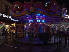 -亚龙湾亚泰商业街