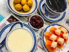 -广信牛奶甜品世家(台东店)