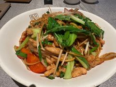 炒本地油面-晋江荣誉国际酒店·港誉茶餐厅
