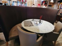 餐具摆设-北京王府井希尔顿酒店·万斯阁西餐厅