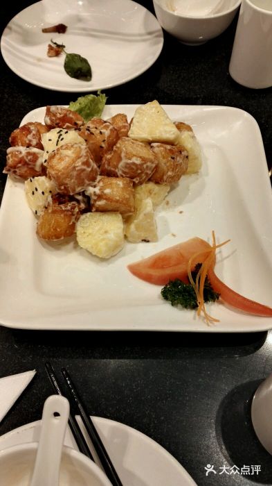 鹿港小镇(金虹桥国际中心店)菠萝油条虾图片