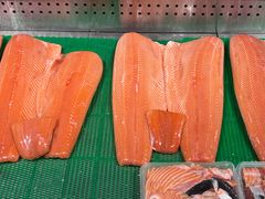 -渔人湾码头海鲜市场负二楼
