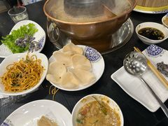 -楼外楼大刀肉传统火锅居(幸福街店)