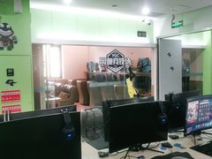 -栈逗电竞馆•电竞酒店(萧山旺角城店)